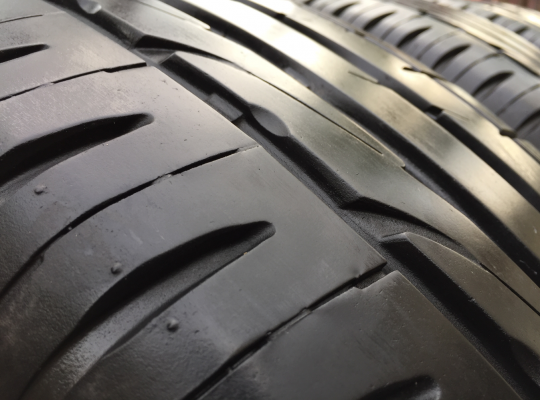 ยาง Maxxis 265 65 17 ปลายปี16 ดอกเต็ม ไม่มีปะ ใช้ยาว ราคาไม่แพง