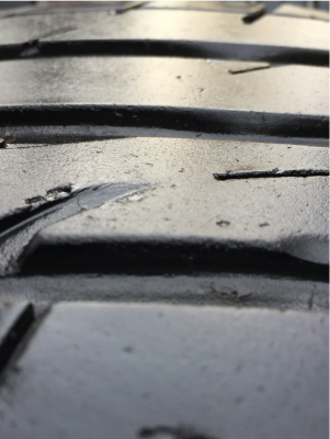 ยาง Maxxis 265 60 18 ปี16 ดอกเต็ม ไม่มีปะ ใช้ยาว ราคาไม่แพง