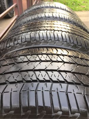 ยาง Bridgestone 255 60 18 ปลายปี16 ดอกเต็ม ใช้ยาว ราคาไม่แพง