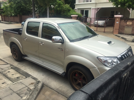 ยาง Bridgestone 255 60 18 ปลายปี16 ดอกเต็ม ใช้ยาว ราคาไม่แพง