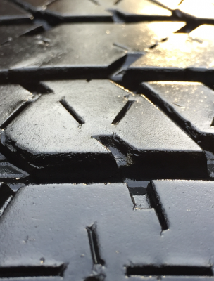 ยาง Bridgestone 255 60 18 ปลายปี16 ดอกเต็ม ใช้ยาว ราคาไม่แพง