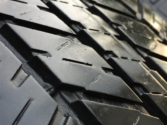 ยาง Bridgestone 265 65 17 ปี15 ดอกเต็ม ใช้กันยาว ราคาไม่แพง