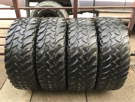 ยาง Mud Bridgestone 265 75 16 ปลายปี13 ดอกเยอะ ไม่มีปะ ราคาไม่แพง