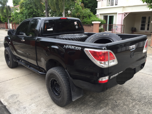 ยาง Mud Bridgestone 265 75 16 ปลายปี13 ดอกเยอะ ไม่มีปะ ราคาไม่แพง