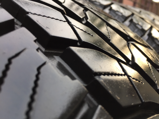 ยาง All Yokohama 265 65 17 ปี13 ดอกเต็ม ใช้ยาว ราคาไม่แพง