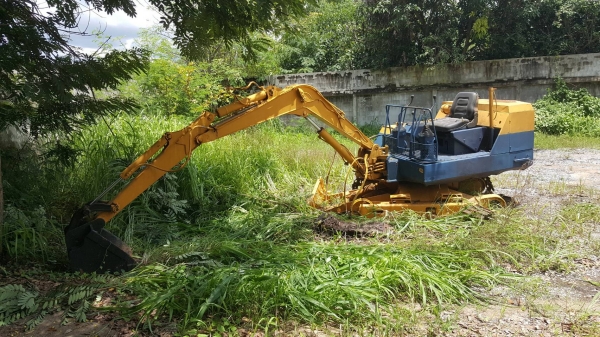 ขายตามสภาพ แบคโฮ KOMATSU PC20-6 ไม่มีปั้มไฮดรอริค ไม่มีตัวเดิน 1 ข้าง เอกสารใบซื้อขาย