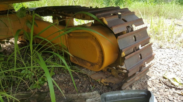 ขายตามสภาพ แบคโฮ KOMATSU PC20-6 ไม่มีปั้มไฮดรอริค ไม่มีตัวเดิน 1 ข้าง เอกสารใบซื้อขาย