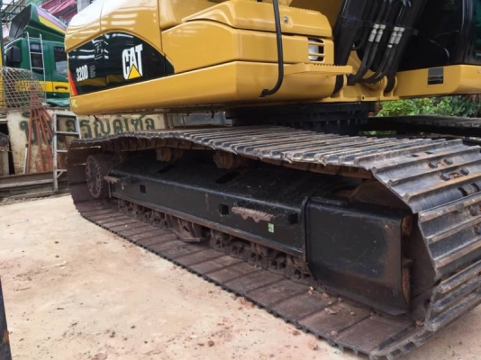 ขายรถแบคโฮ CAT 320 D ไมล์ 2076 ชม.รับประกันศูนย์ 5000 ชม.ราคา 2650000