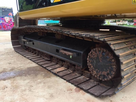 ขายรถแบคโฮ CAT 320 D ไมล์ 2076 ชม.รับประกันศูนย์ 5000 ชม.ราคา 2650000