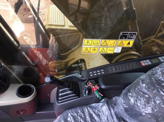 ขายรถแบคโฮ CAT 320 D ไมล์ 2076 ชม.รับประกันศูนย์ 5000 ชม.ราคา 2650000