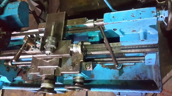 เครื่องกลึง 4 ฟุต ไต้หวัน ไฟบ้าน พร้อมใช้ 32000 บาท 0814583376