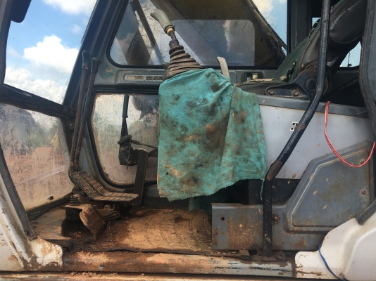 SUMITOMO. SH200. เครื่องดีปั้มดีเล่มทะเบียน SUMITOMO. SH200. เครื่องดีปั้มดีเล่มทะเบียน