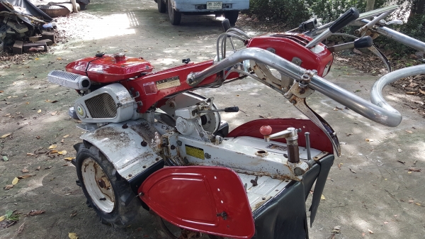 รถพรวนดินเดินตาม เช็คระบบเปลี่ยนถ่ายของเหลวให้หมด รหัสสินค้า E3 - 20 รถพรวนดินเดินตาม เช็คระบบเปลี่ยนถ่ายของเหลวให้หมด รหัสสินค้า E3 - 20