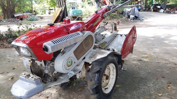 รถพรวนดินเดินตาม เช็คระบบเปลี่ยนถ่ายของเหลวให้หมด รหัสสินค้า E3 - 20 รถพรวนดินเดินตาม เช็คระบบเปลี่ยนถ่ายของเหลวให้หมด รหัสสินค้า E3 - 20