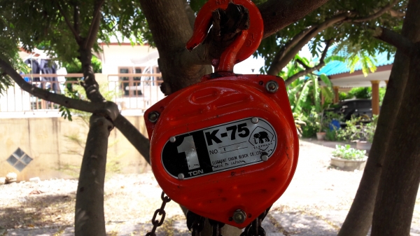 รอกโซ่ตราช้างK-75