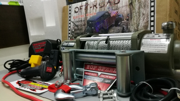 จำหน่าย วินซ์ TOP SPEED 12000LB ควบคุมด้วย รีโหมดสาย ยาว 3 เมตร และ รีโหมดไร้สาย Wireless ระยะไกล 200 เมตร