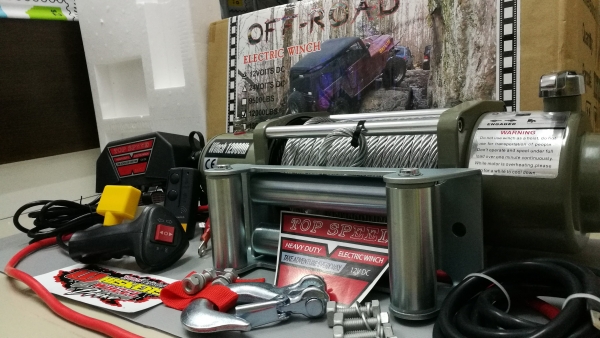 จำหน่าย วินซ์ TOP SPEED 12000LB ควบคุมด้วย รีโหมดสาย ยาว 3 เมตร และ รีโหมดไร้สาย Wireless ระยะไกล 200 เมตร