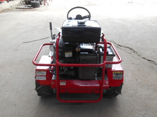 รถตัดหญ้า SATO ARM 831 VH 14 แรง พร้อมใช้งาน รถตัดหญ้า SATO ARM 831 VH 14 แรง พร้อมใช้งาน