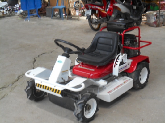 รถตัดหญ้า SATO ARM 831 VH 14 แรง พร้อมใช้งาน