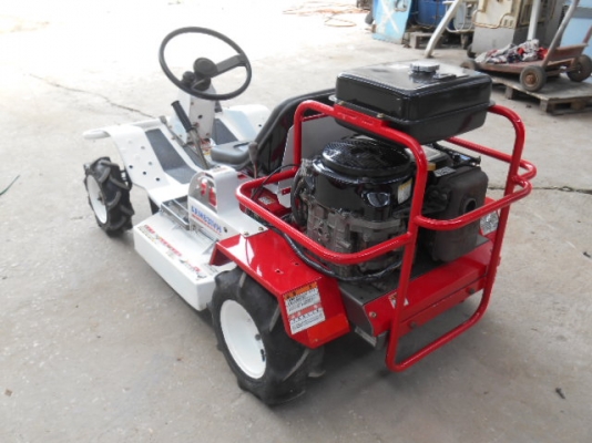 รถตัดหญ้า SATO ARM 831 VH 14 แรง พร้อมใช้งาน รถตัดหญ้า SATO ARM 831 VH 14 แรง พร้อมใช้งาน