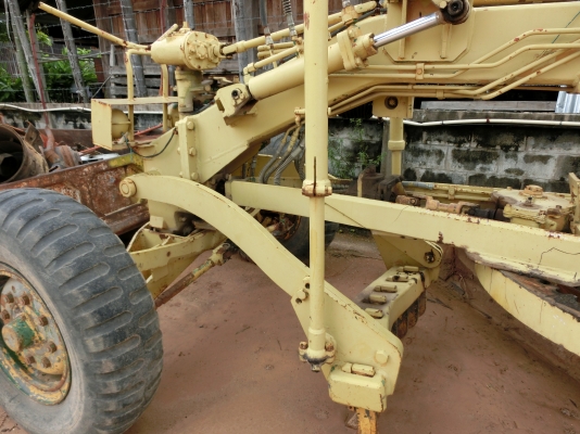 ขายรถเกรด KOMATSU GD31