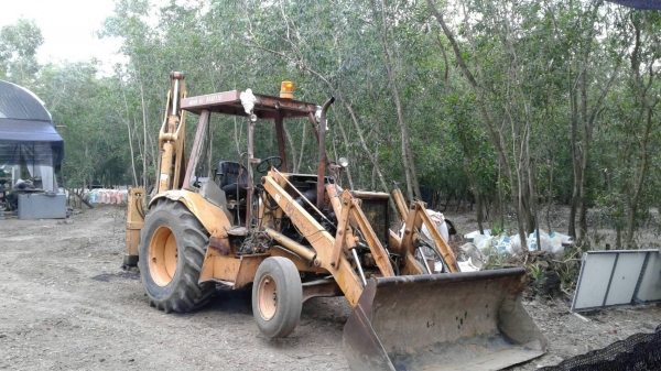 ให้เช่ารถตักหน้าขุดหลัง