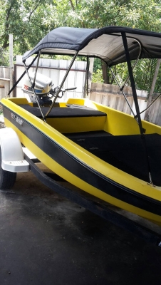 ขายด่วนเรือไฟเบอร์ พร้อมเครื่อง7.5แรง4จังหวะ และเทอร์เลอร์ลากได้เลย