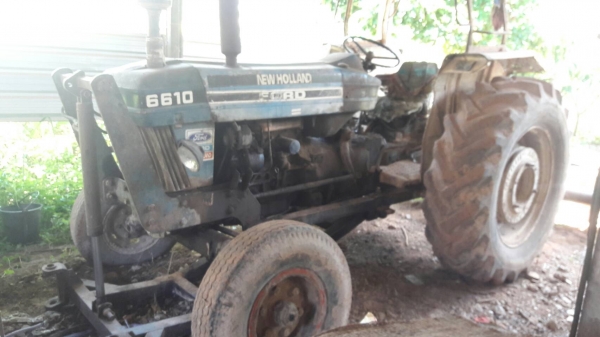 ขายFord 6600เสื้อลายแท้ สภาพพร้อมใช้งาน ติดต่อ คุณ อ๊อฟ พิจิตร 086-737-9991