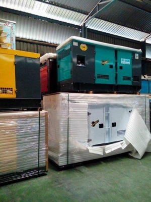 จำหน่ายเครื่องปั่นไฟ ยี่ห้อ ASHITA ตั้องต่ขนาด 25 -250 kva ของใหม่ จำหน่ายเครื่องปั่นไฟ ยี่ห้อ ASHITA ตั้องต่ขนาด 25 -250 kva ของใหม่