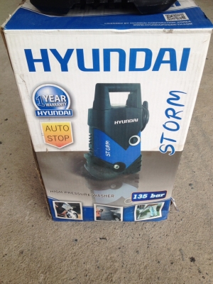 เครื่องฉีดน้ำล้างรถ HYUNDAI 135 bar ราคา 2,500 บาท เครื่องฉีดน้ำล้างรถ HYUNDAI 135 bar ราคา 2,500 บาท