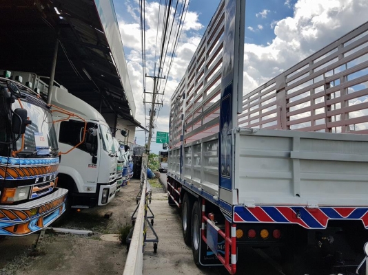 เมก้าFMสิบล้อ 2 เพลา ยาว7.50 รถวิ่งล่อง เครื่อง 260 ปี 2548 สวยจัดพร้อมใช้งานยางสวย 10 เส้น