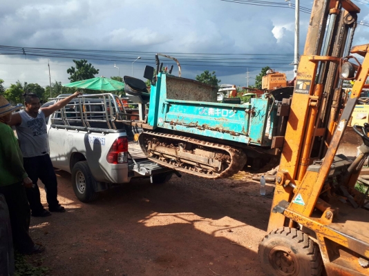 tractor-backhoe จัดส่ง รถบรรทุก ตะขาบ ดั๊มเปอร์ ให้ลูกค้า บางบัวทองครับ ท่านใดสนใจโทร 081 6221299 นะ