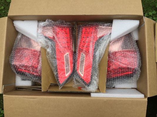 ขายไฟท้าย Honda HR-V รุ่น E