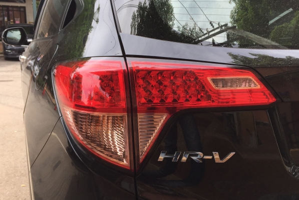 ขายไฟท้าย Honda HR-V รุ่น E