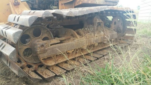 ขาย 155,000 KOMATSU D 20-5 P เครื่องดี เกียร์แรง สเตอร์ลิ่งดี ช่วงล่างพร้อมใช้งาน รถอยู่ ปทุมธานี 090-772-3710 090-772-3 ...ดูเพิ่มขาย 155,000 KOMATSU D 20-5 P เครื่องดี เกียร์แรง สเตอร์ลิ่งดี ช่วงล่างพร้อมใช้งาน รถอยู่ ปทุมธานี 090-772-3710 090-772-3 ...