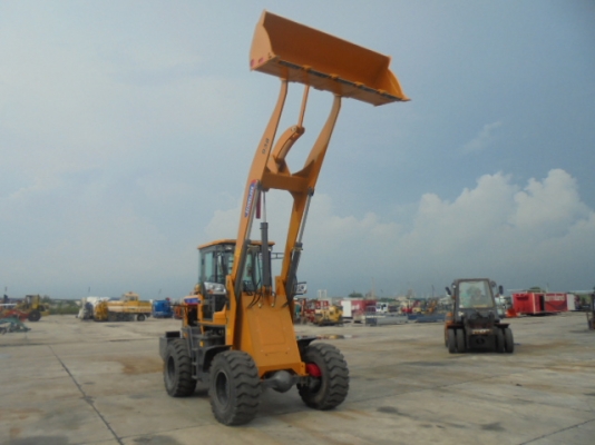 รถตักSCHMELZER-920HLเอวอ่อนขับ4ล้อนำเข้า มีหลายขนาด