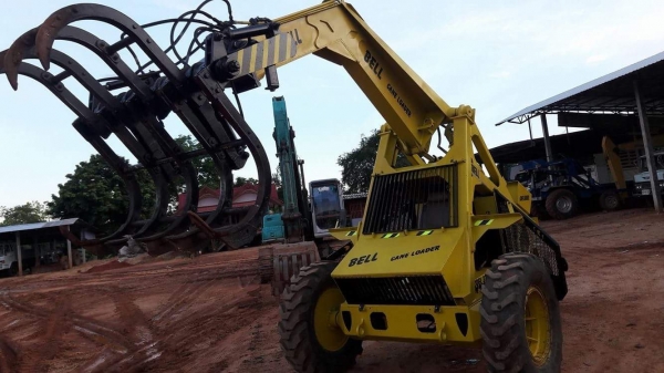 รถคีบอ้อยสามล้อมือสองสภาพดี รถคีบอ้อยสามล้อมือสองสภาพดี