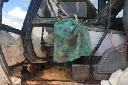 ขาย 595,000 บาท SUMITOMO SH200 เครื่องดี ปั้มแรง โช่หนา เอวแน่น ไฟฟ้าตัด เอกสารเล่มทะเบียน   รถอยู่ จ.นครพนม โทร&amp;ไอดีไลน์ 0610710295