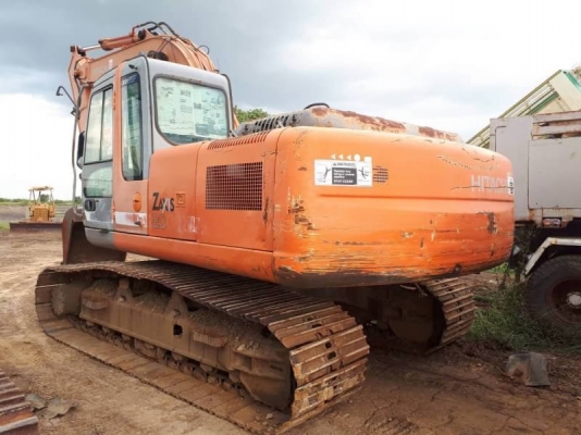 ขาย 995,000 บาท HITACHI ZX200-1 ทำงาน 1x,xxx เครื่องดี ปั้มแรง โช่หนา เอวแน่น ไฟฟ้าครบ เอกสารเล่มทะเบียน  รถอยู่ จ.ปทุมธานี โทร&amp;ไอดีไลน์ 0610710295