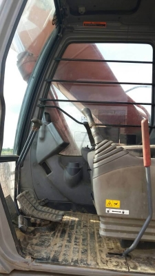 ขาย 995,000 บาท HITACHI ZX200-1 ทำงาน 1x,xxx เครื่องดี ปั้มแรง โช่หนา เอวแน่น ไฟฟ้าครบ เอกสารเล่มทะเบียน  รถอยู่ จ.ปทุมธานี โทร&amp;ไอดีไลน์ 0610710295