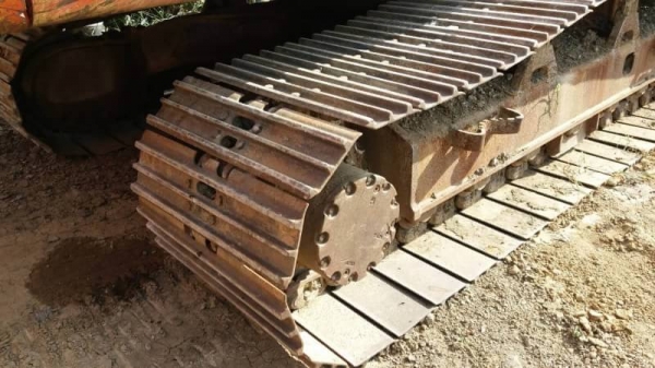 ขาย 995,000 บาท HITACHI ZX200-1 ทำงาน 1x,xxx เครื่องดี ปั้มแรง โช่หนา เอวแน่น ไฟฟ้าครบ เอกสารเล่มทะเบียน  รถอยู่ จ.ปทุมธานี โทร&amp;ไอดีไลน์ 0610710295