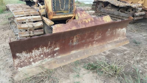 ขาย 155,000 KOMATSU D 20-6 P สไลร์ 6 ทิศทาง เครื่องดี เกียร์แรง สเตอร์ลิ่งดี ช่วงล่างพร้อมใช้งาน เอกสารชื้อขาย  รถอยู่ ปทุมธานี โทร&amp;ไอดีไลน์ 0610710295