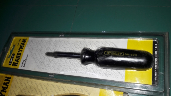 ขายเครื่องชุด4ชิ้น STANLEY MADE IN USA.+ TAIWAN. เก่าเก็บ