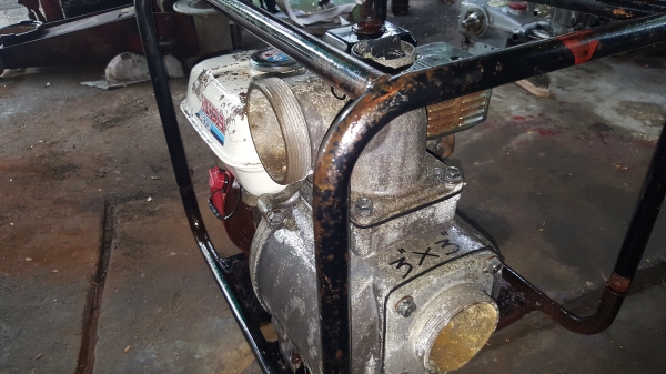 ปั้มน้ำ 3 x 3 นิ้ว 5 แรง รหัส C1 - 2 สอบถามต่อรองได้