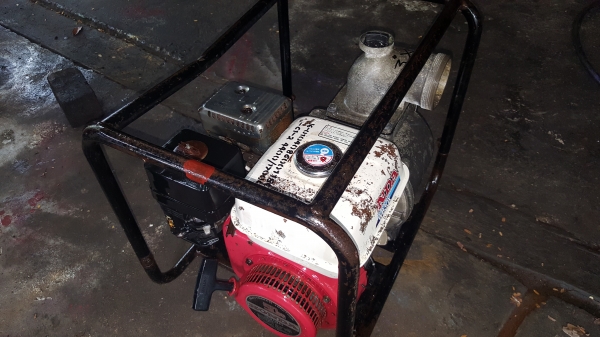 ปั้มน้ำ 3 x 3 นิ้ว 5 แรง รหัส C1 - 2 สอบถามต่อรองได้