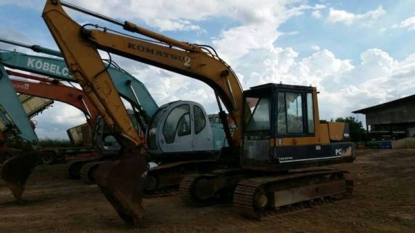 KOMATSU PC 120-3 KOMATSU PC 120-3