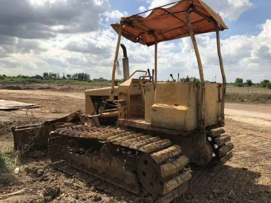 รถแทรกเตอร์ รถแทรกเตอร์