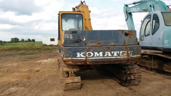 ขาย 365,000 บาท KOMATSU PC120-3 เครื่องดี ปั้มแรง โช่หนา เอวแน่น เอกสารอินวอยท์   รถอยู่ จ.ปทุมธานี โทร&amp;ไอดีไลน์ 0610710295