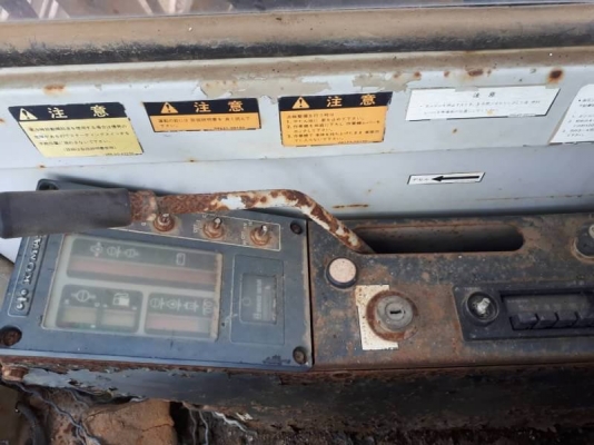 ขาย 365,000 บาท KOMATSU PC120-3 เครื่องดี ปั้มแรง โช่หนา เอวแน่น เอกสารอินวอยท์   รถอยู่ จ.ปทุมธานี โทร&amp;ไอดีไลน์ 0610710295