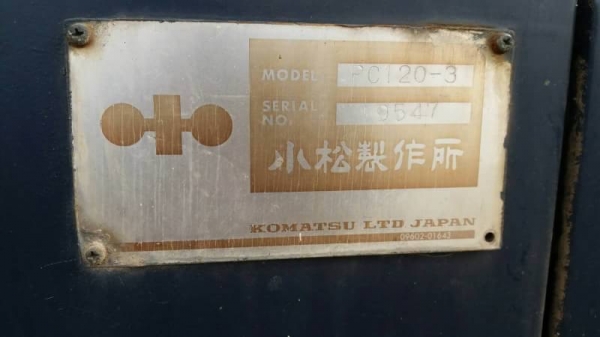 ขาย 365,000 บาท KOMATSU PC120-3 เครื่องดี ปั้มแรง โช่หนา เอวแน่น เอกสารอินวอยท์   รถอยู่ จ.ปทุมธานี โทร&amp;ไอดีไลน์ 0610710295